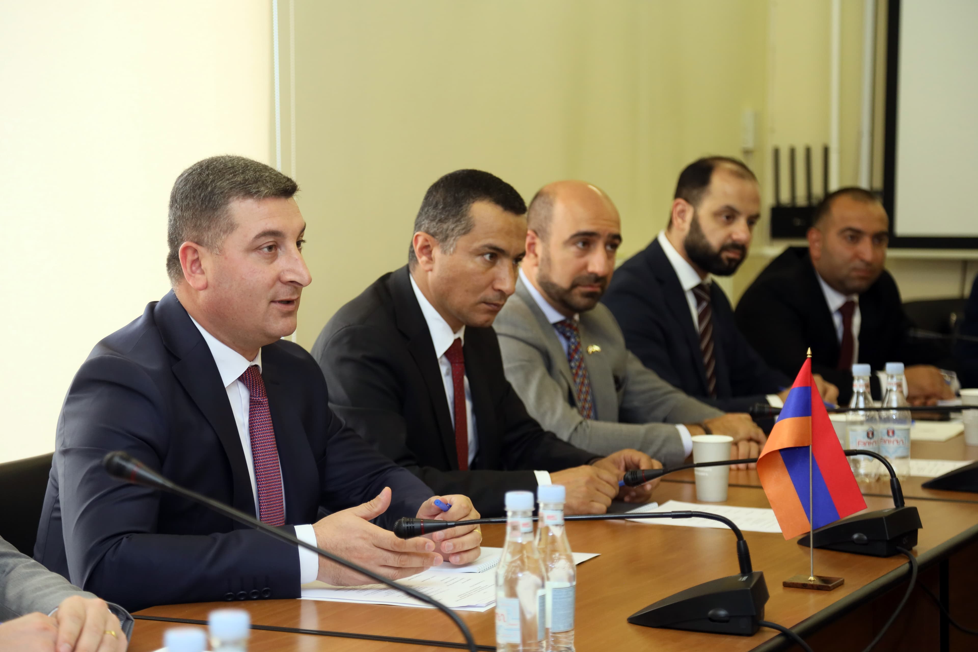 ՀՀ ՏԿԵ նախարար Գնել Սանոսյանն ընդունել է  ԻԻՀ Արևելյան Ատրպատականի նահանգապետ Աբեդին Խորրամի գլխավորած պատվիրակությանը