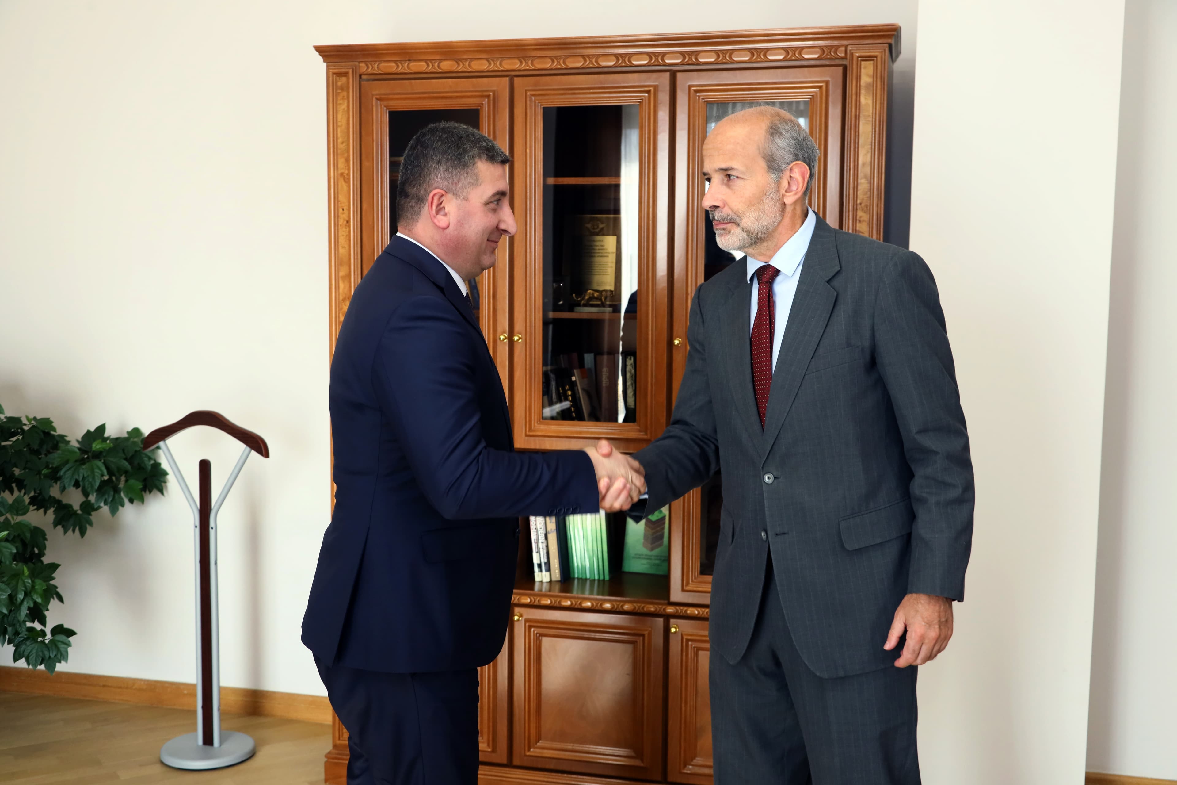 ՏԿԵ նախարար Գնել Սանոսյանն ընդունել է ՀՀ-ում արտակարգ և լիազոր դեսպան Մարկոս Գոմես Մարտինեսի գլխավորած պատվիրակությանը
