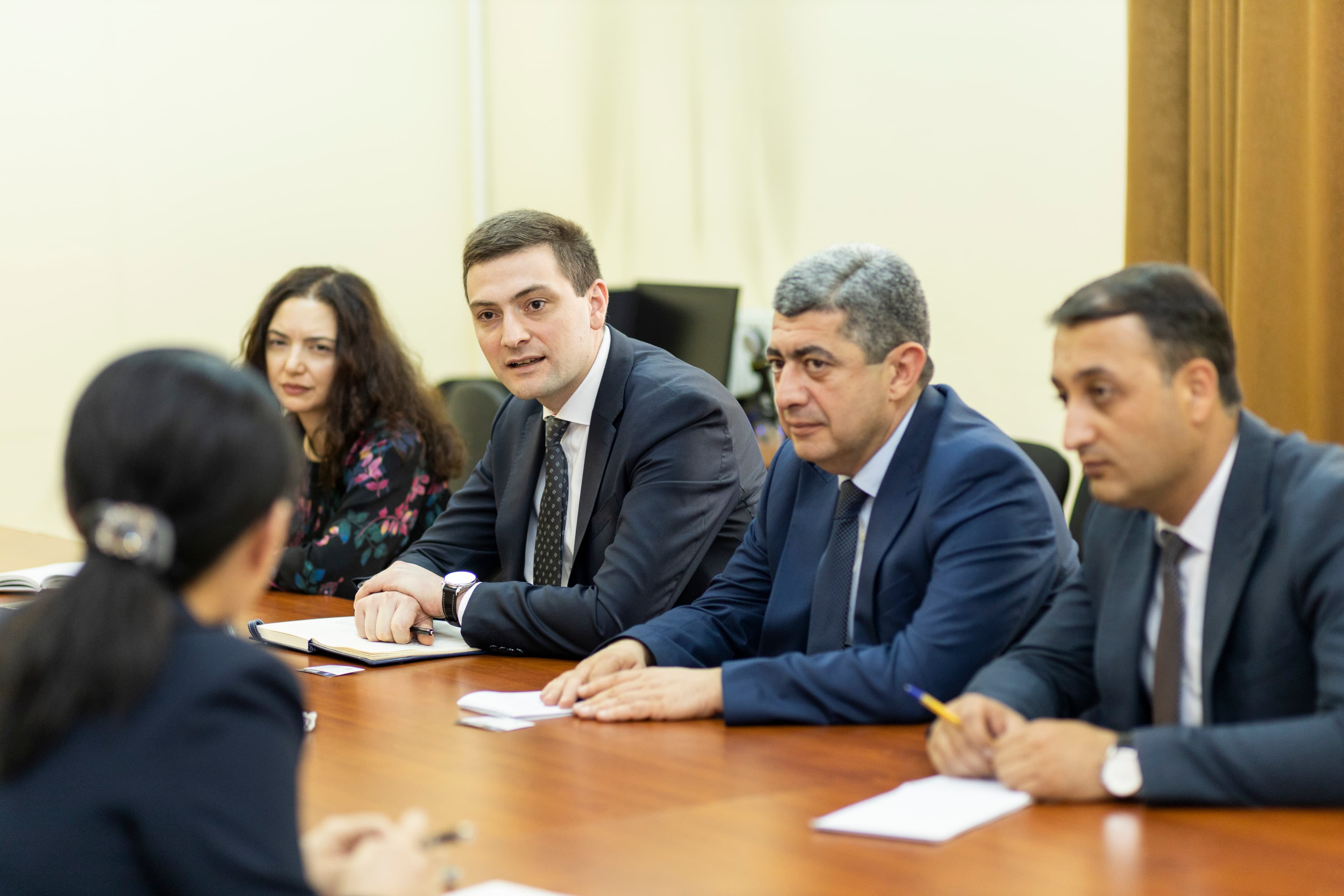ՀՀ ՏԿԵ նախարարի տեղակալ Արմեն Սիմոնյանը հանդիպել է China Southern Airlines ընկերություն ներկայացուցիչներին
