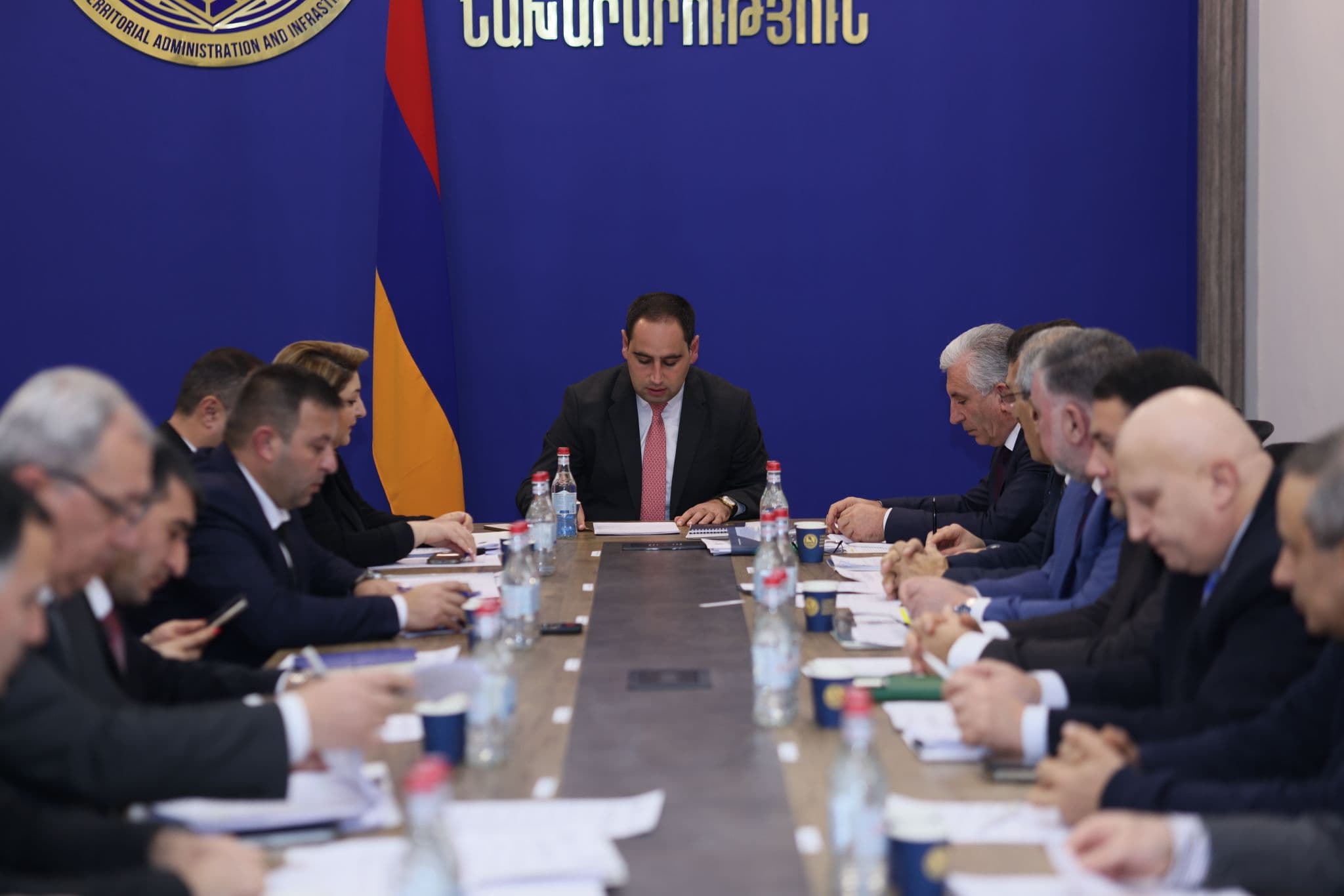 ՀՀ ՏԿԵ նախարար Դավիթ Խուդաթյանն աշխատանքային խորհրդակցություն է անցկացրել «Ճանապարհային դեպարտամենտ» հիմնադրամում